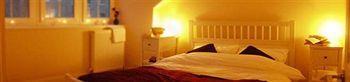 Wharf Apartment *